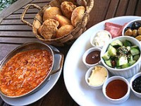 Istanbuler Frühstück mit Menemen - Foto: McNamara